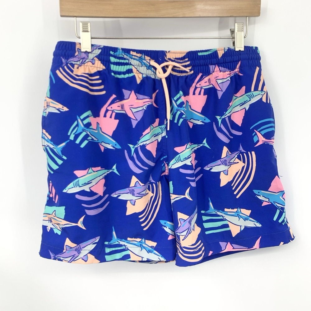 Chubbies Men Size Medium Shorts Swim Bathing Suit Bottoms Trunks Blue Shark 5.5"